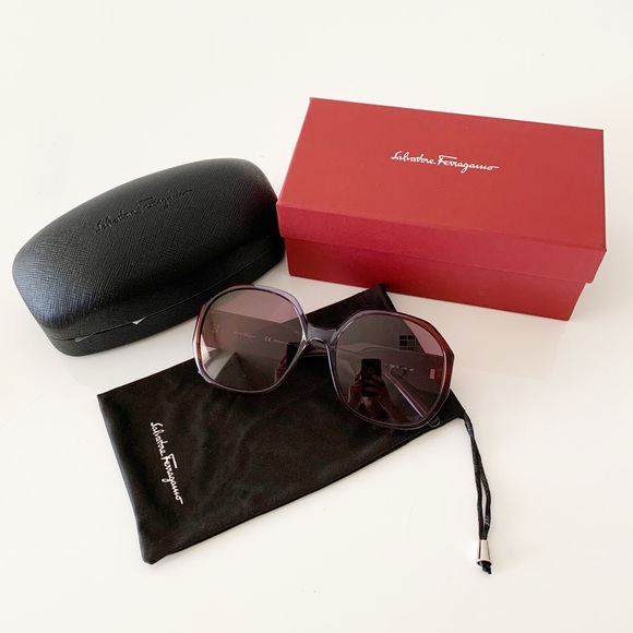NEW Salvatore Ferragamo Sunglasses - Picture 9 of 14
